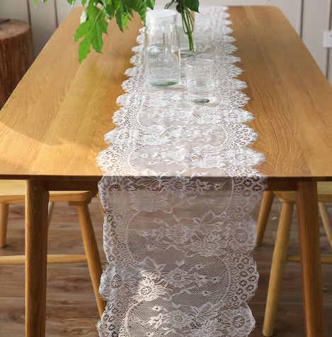▷ Superbe chemin de table en dentelle blanc
